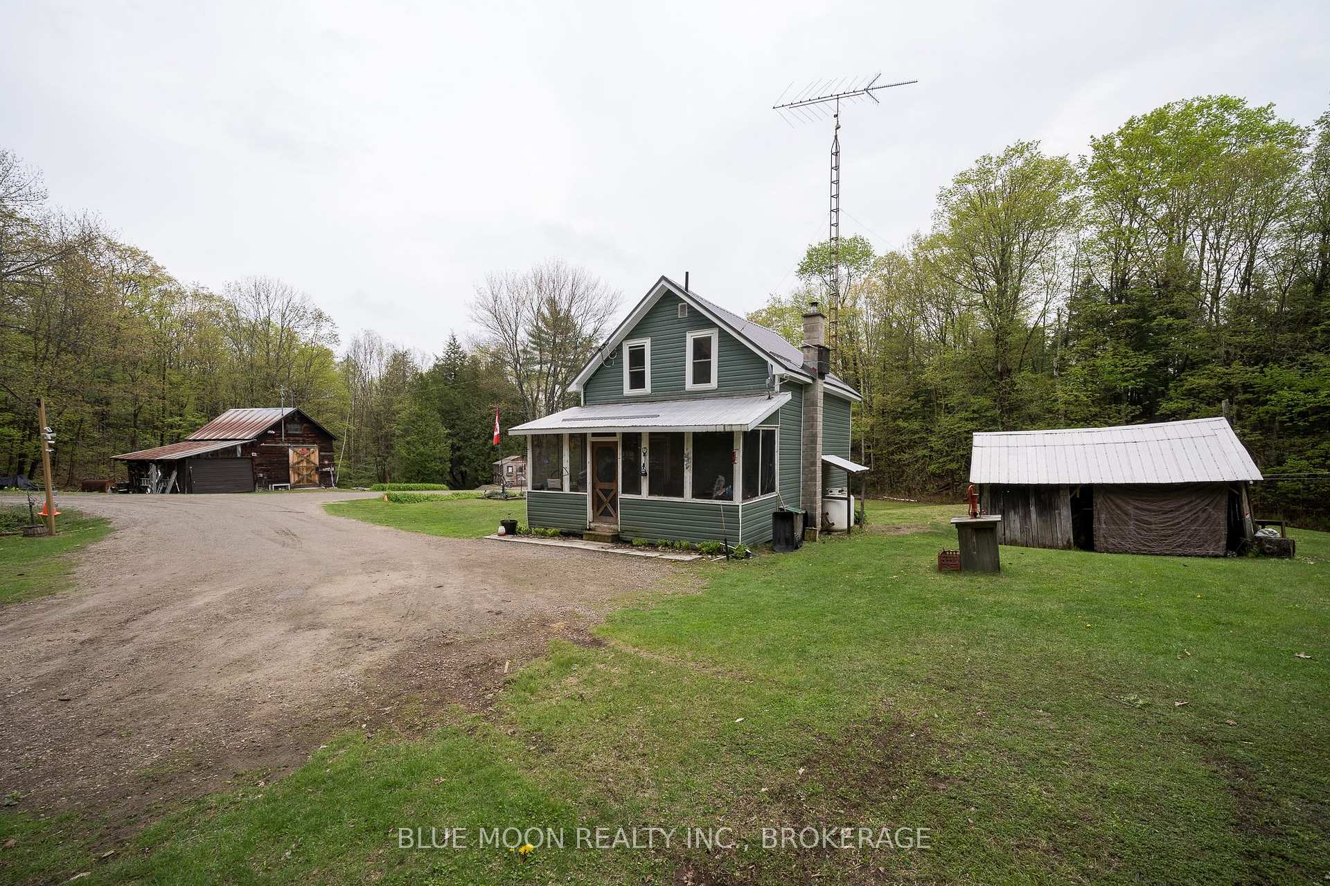 Photo 22 of 1108 South Road, Frontenac, Frontenac North — HOMEH