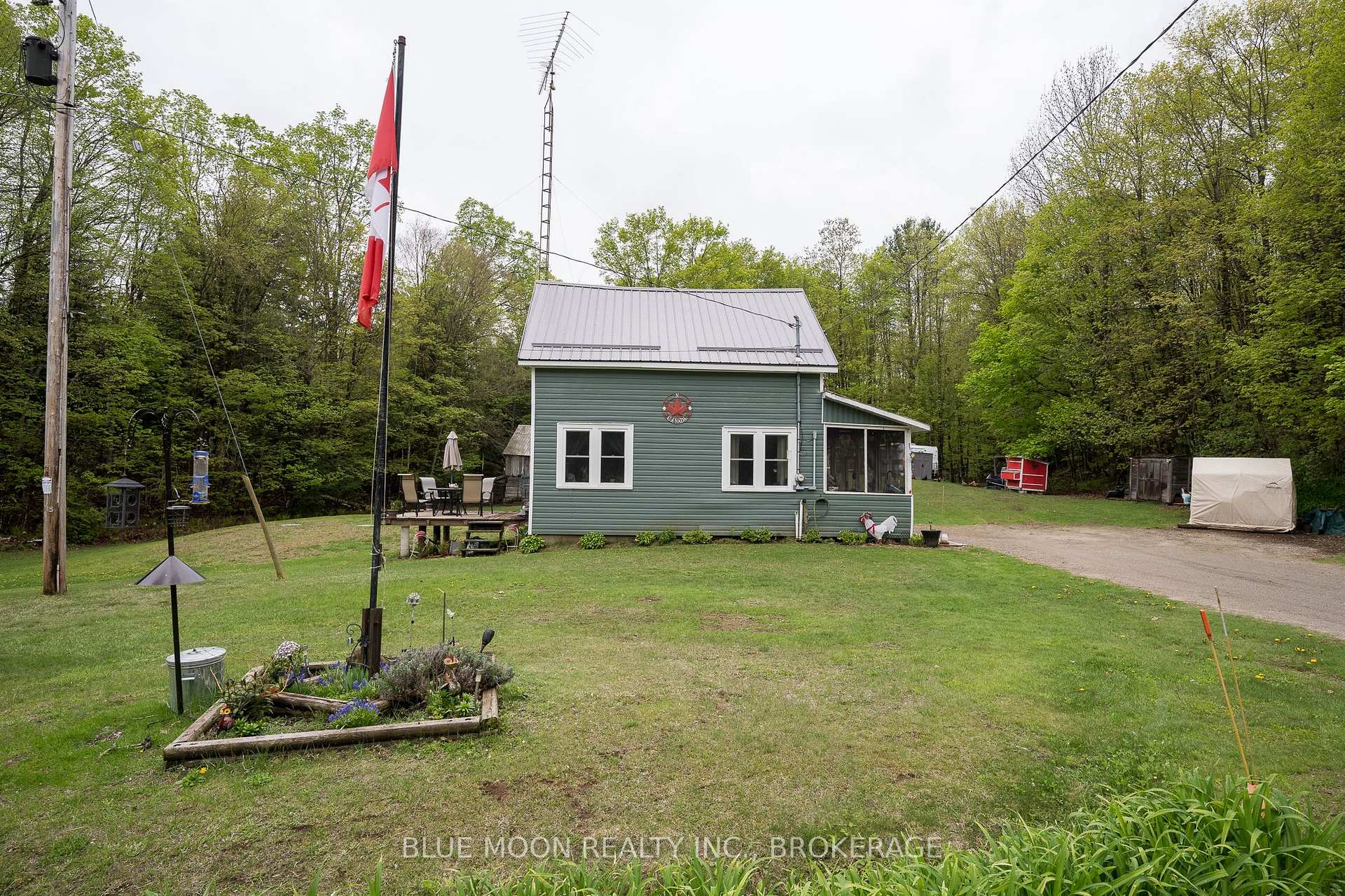 Photo 23 of 1108 South Road, Frontenac, Frontenac North — HOMEH