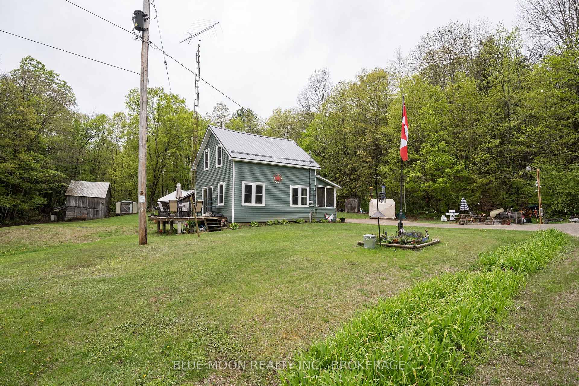 Photo 25 of 1108 South Road, Frontenac, Frontenac North — HOMEH