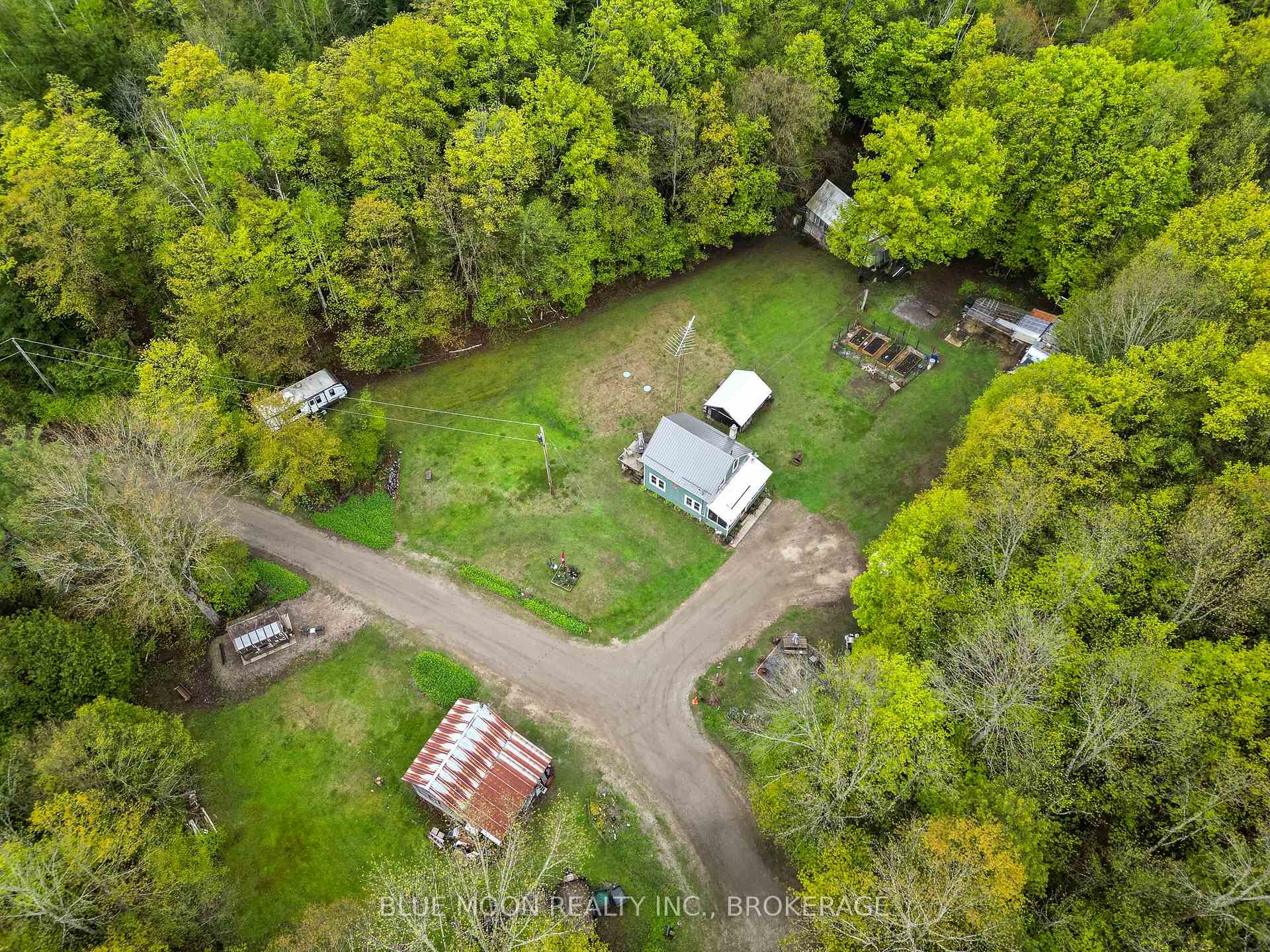 Photo 38 of 1108 South Road, Frontenac, Frontenac North — HOMEH