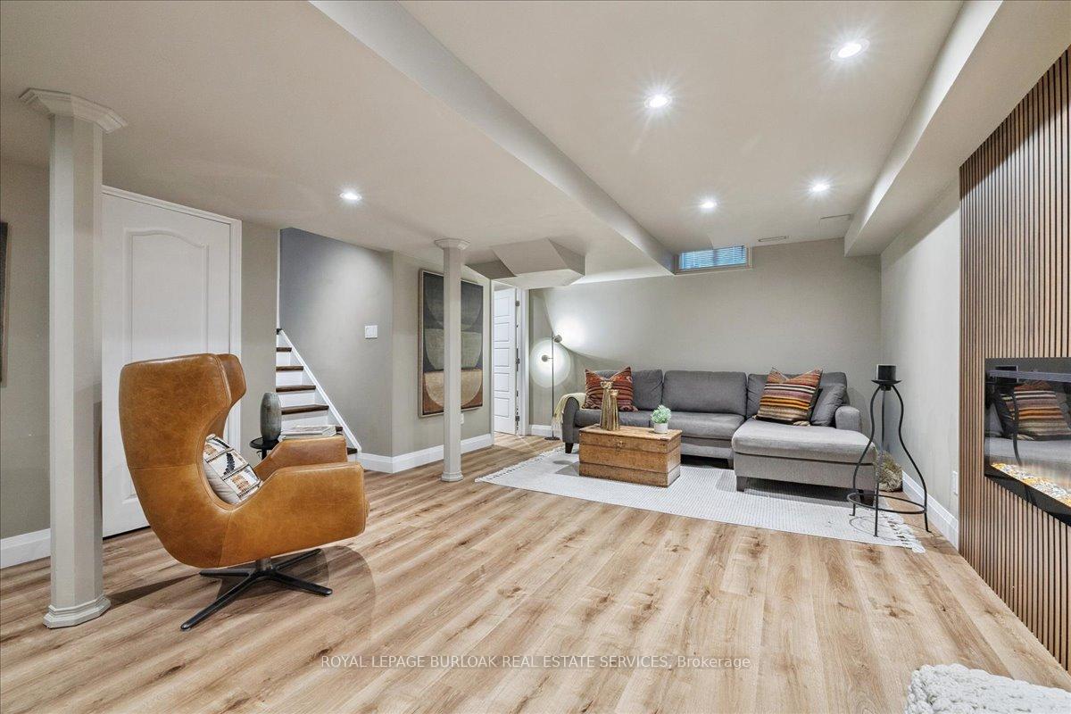 Photo 29 of 61 Niska Drive, Hamilton, Waterdown — HOMEH