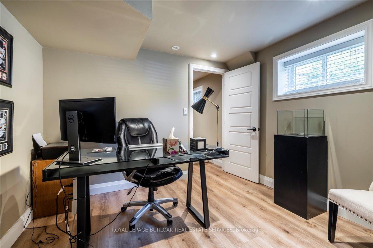 Photo 33 of 61 Niska Drive, Hamilton, Waterdown — HOMEH