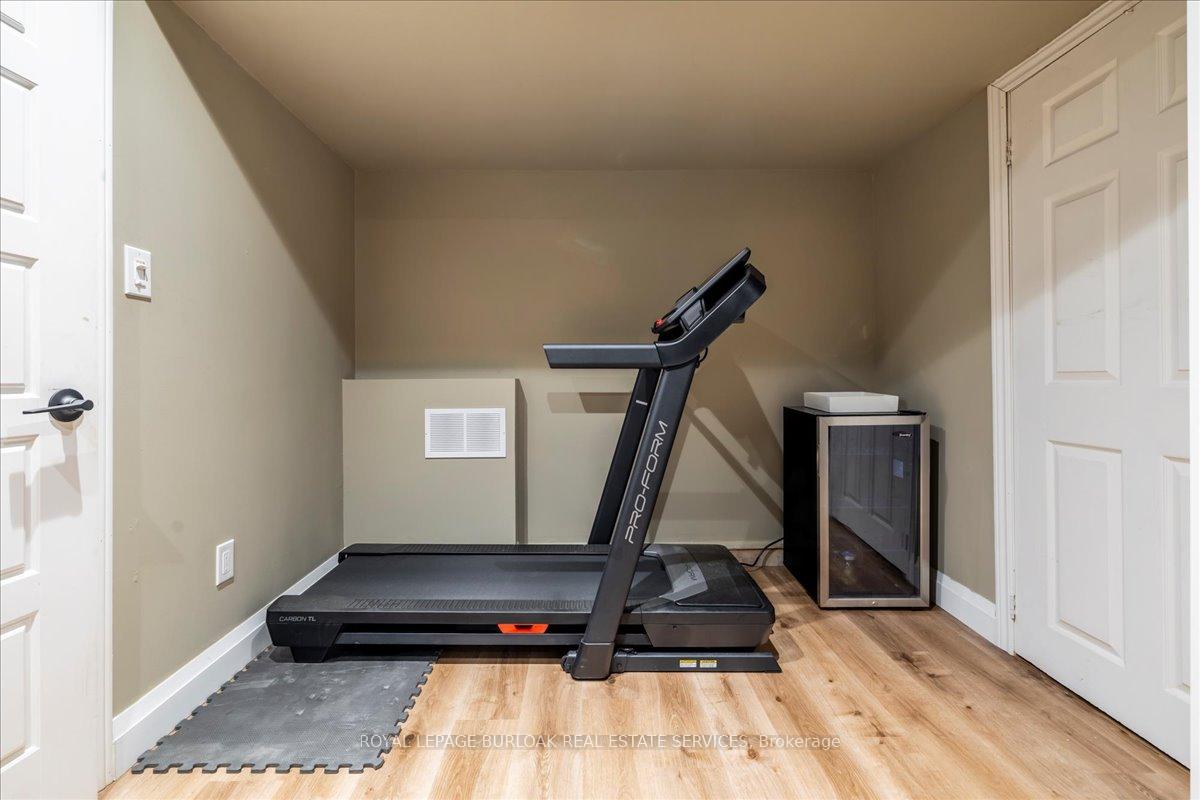 Photo 35 of 61 Niska Drive, Hamilton, Waterdown — HOMEH