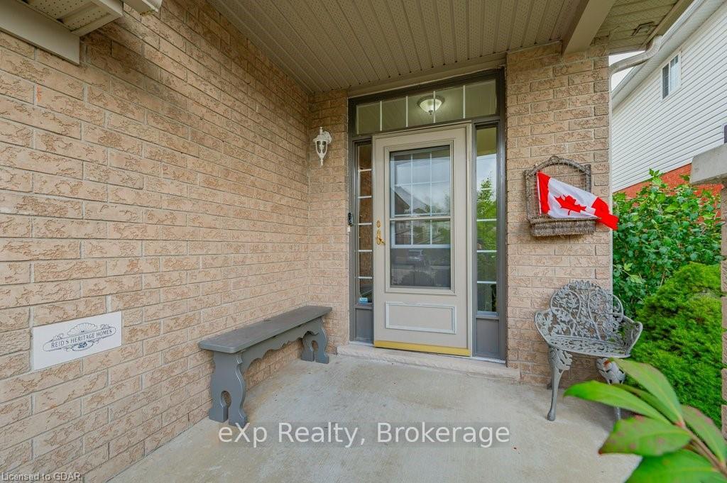 Photo 3 of 43 Peer Drive, Guelph, Kortright Hills — HOMEH