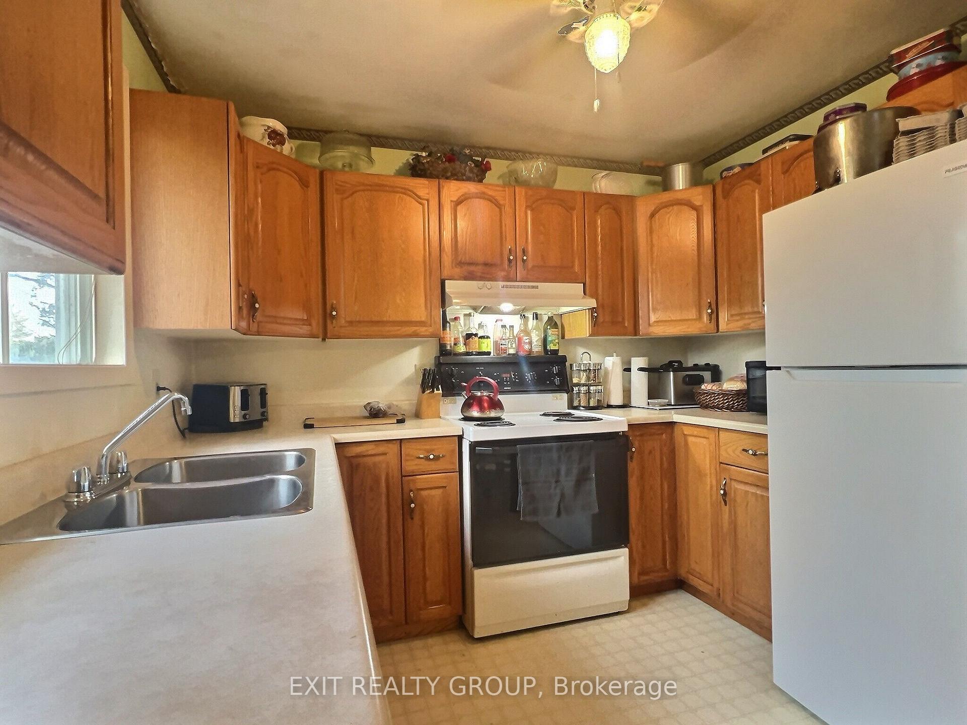 Photo 12 of 2077 Henderson Road, Frontenac, Frontenac Centre — HOMEH