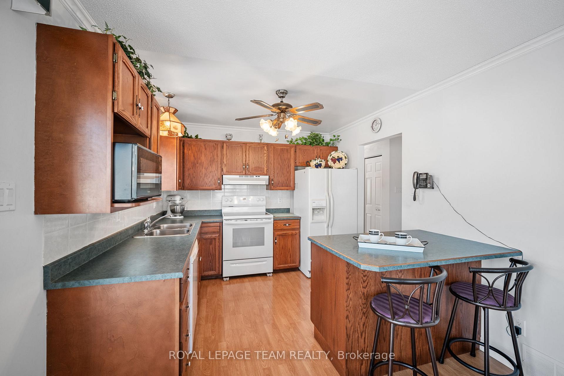 Photo 11 of 87 Seventh Avenue, Arnprior — HOMEH