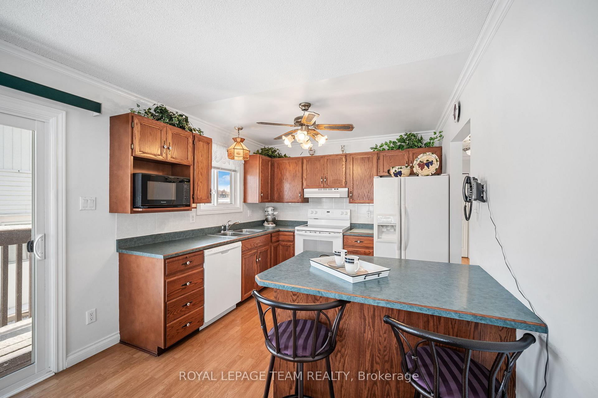 Photo 15 of 87 Seventh Avenue, Arnprior — HOMEH