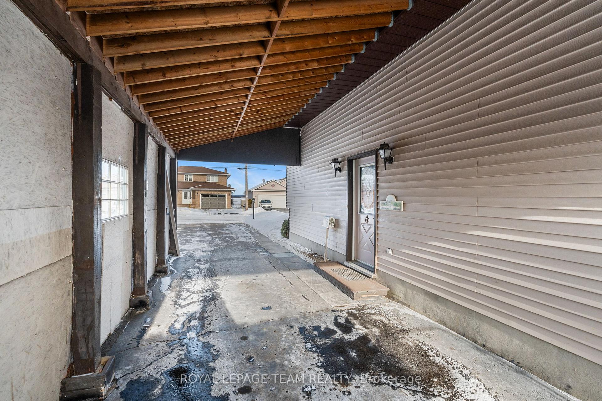 Photo 31 of 87 Seventh Avenue, Arnprior — HOMEH