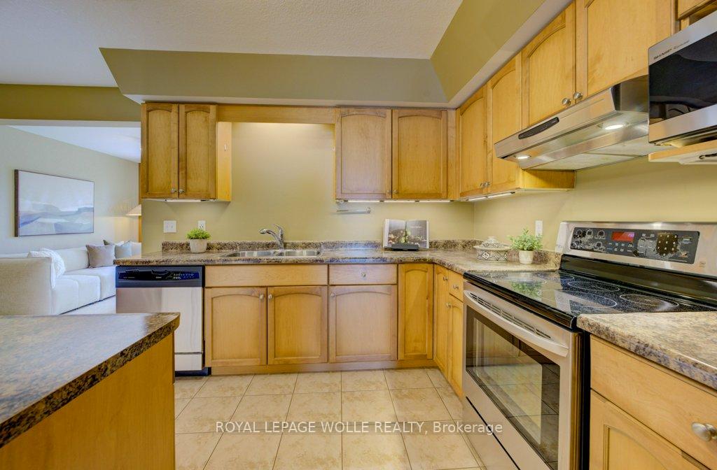 Photo 6 of 46 Hasler Crescent, Guelph, Pineridge/Westminster Woods — HOMEH