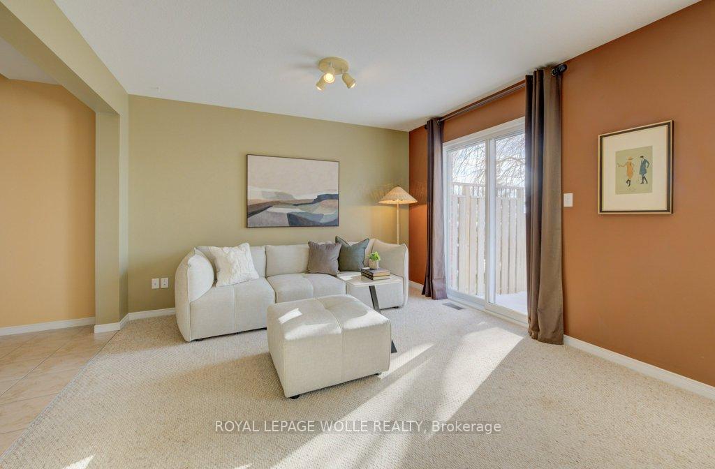 Photo 16 of 46 Hasler Crescent, Guelph, Pineridge/Westminster Woods — HOMEH