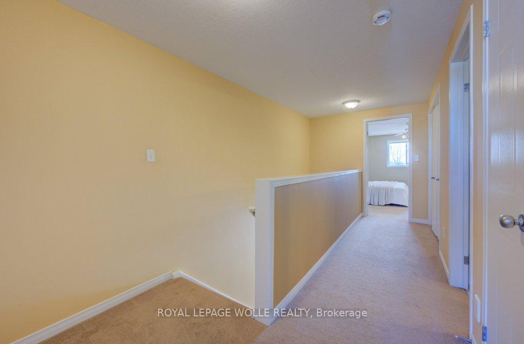 Photo 18 of 46 Hasler Crescent, Guelph, Pineridge/Westminster Woods — HOMEH