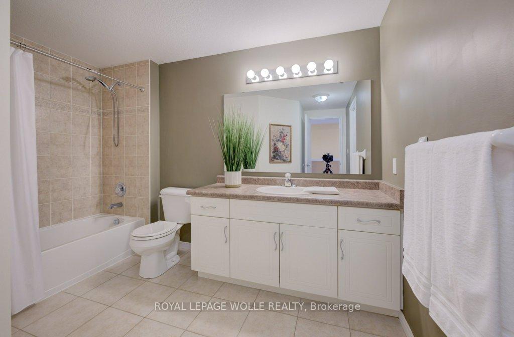 Photo 25 of 46 Hasler Crescent, Guelph, Pineridge/Westminster Woods — HOMEH
