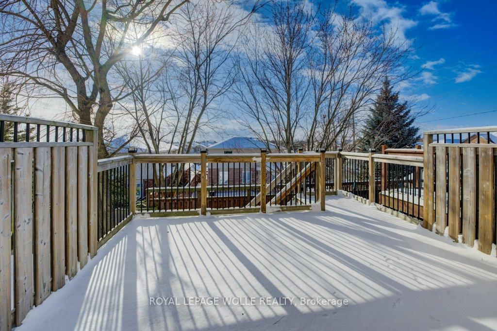 Photo 32 of 46 Hasler Crescent, Guelph, Pineridge/Westminster Woods — HOMEH