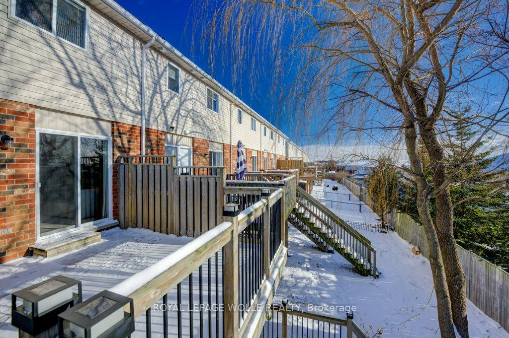 Photo 36 of 46 Hasler Crescent, Guelph, Pineridge/Westminster Woods — HOMEH