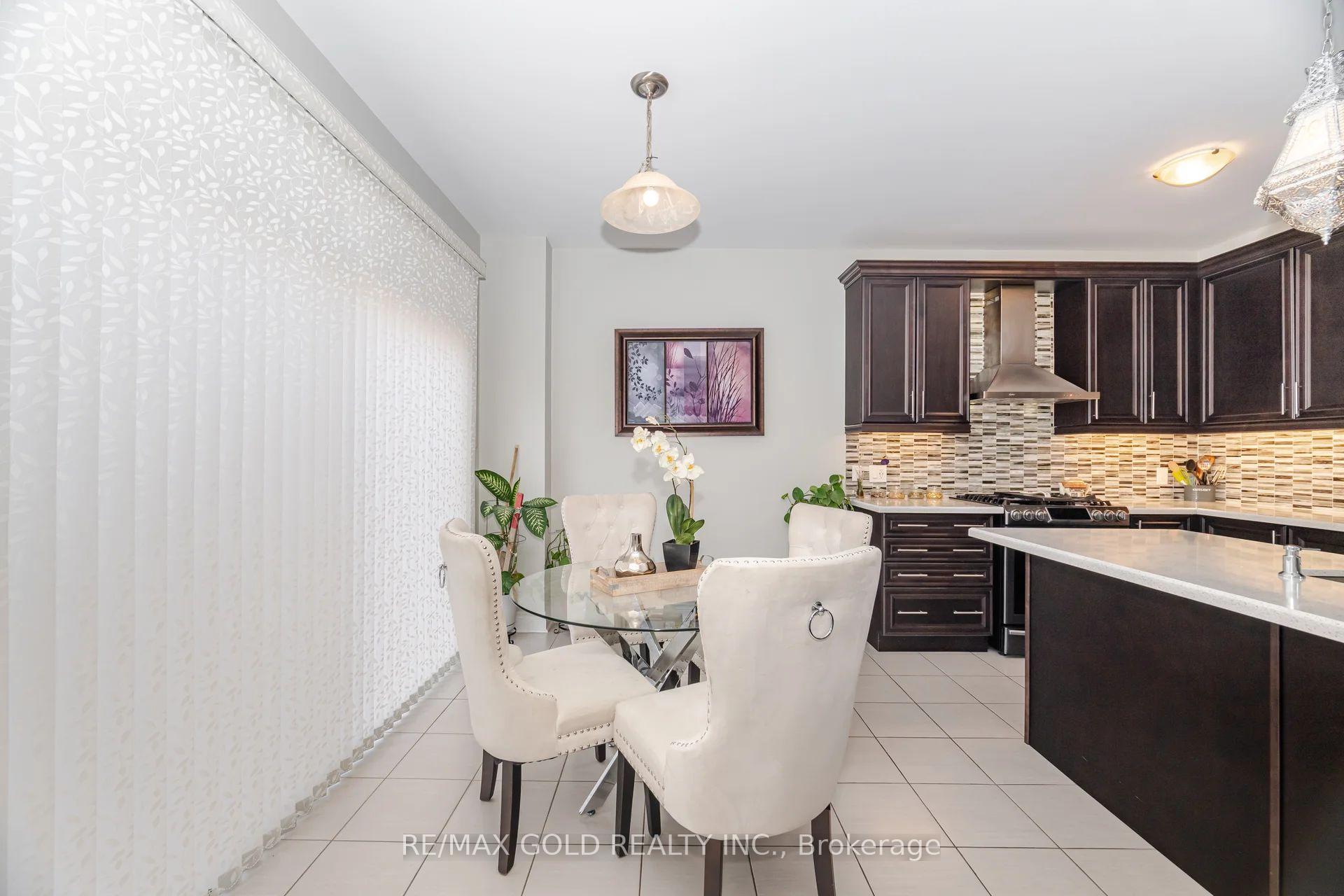 Photo 8 of 15 Henry Wilson Drive, Caledon, Caledon East — HOMEH