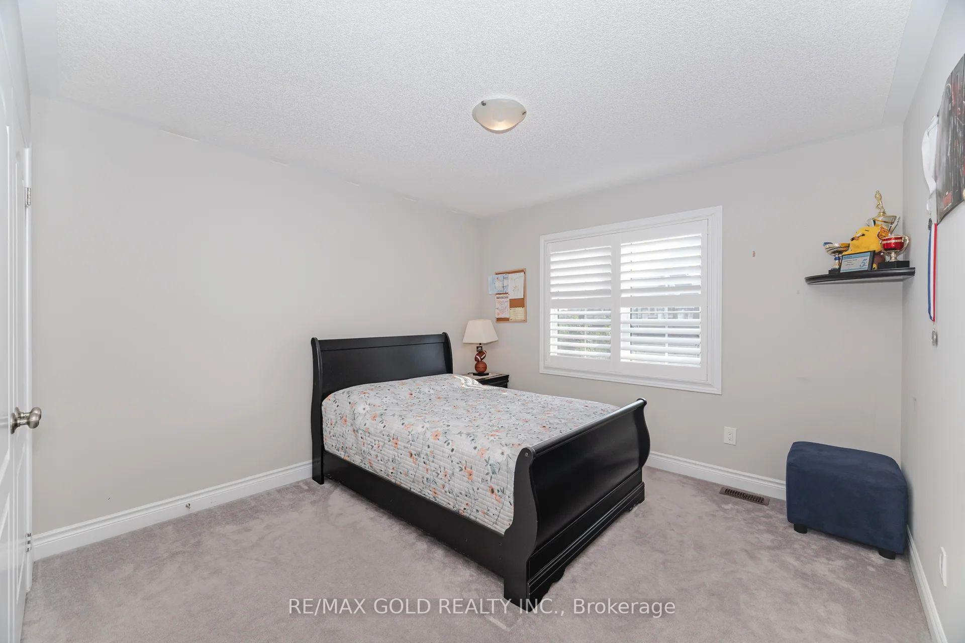 Photo 14 of 15 Henry Wilson Drive, Caledon, Caledon East — HOMEH