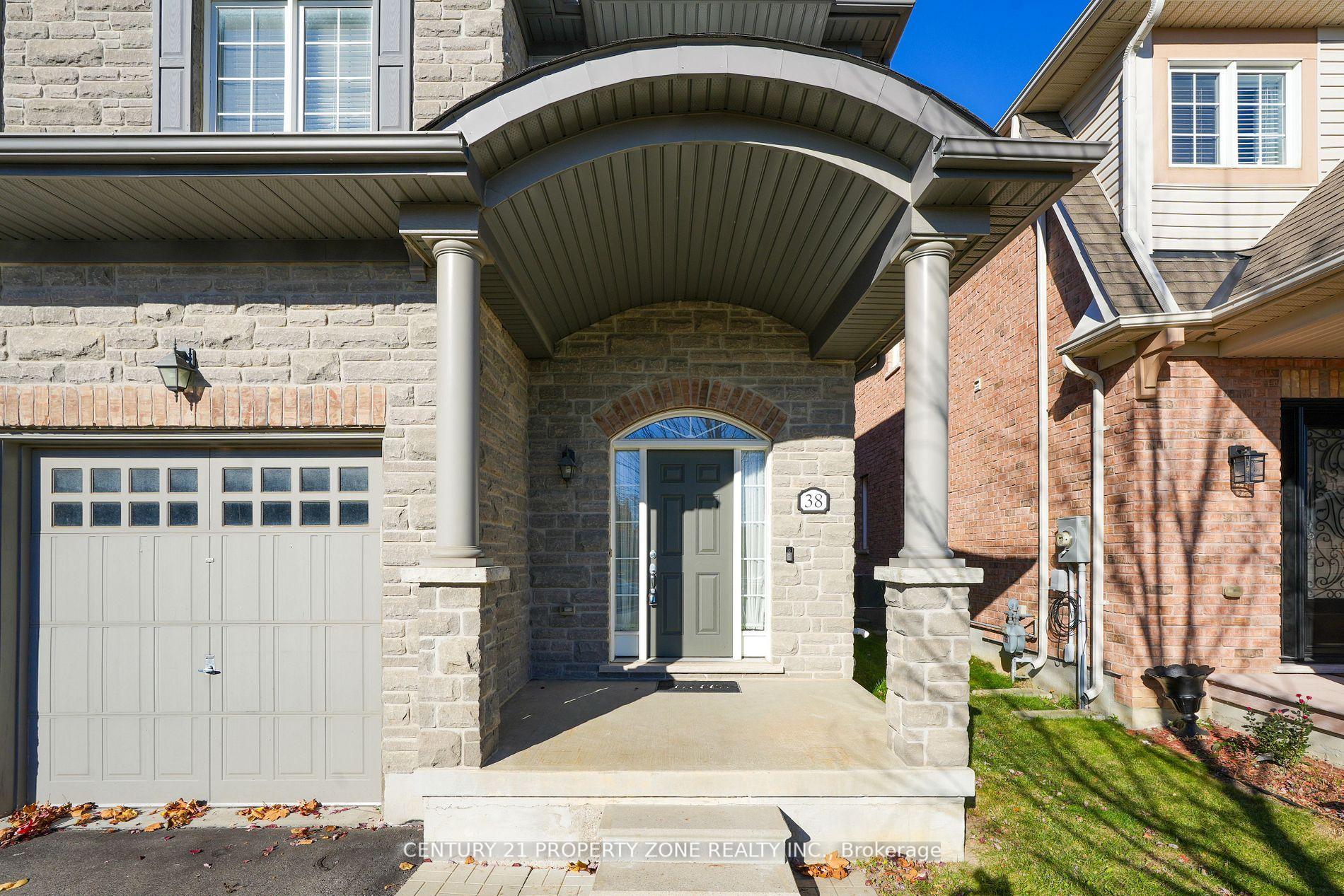 Photo 2 of 38 Twistleton Street, Caledon, Rural Caledon — HOMEH