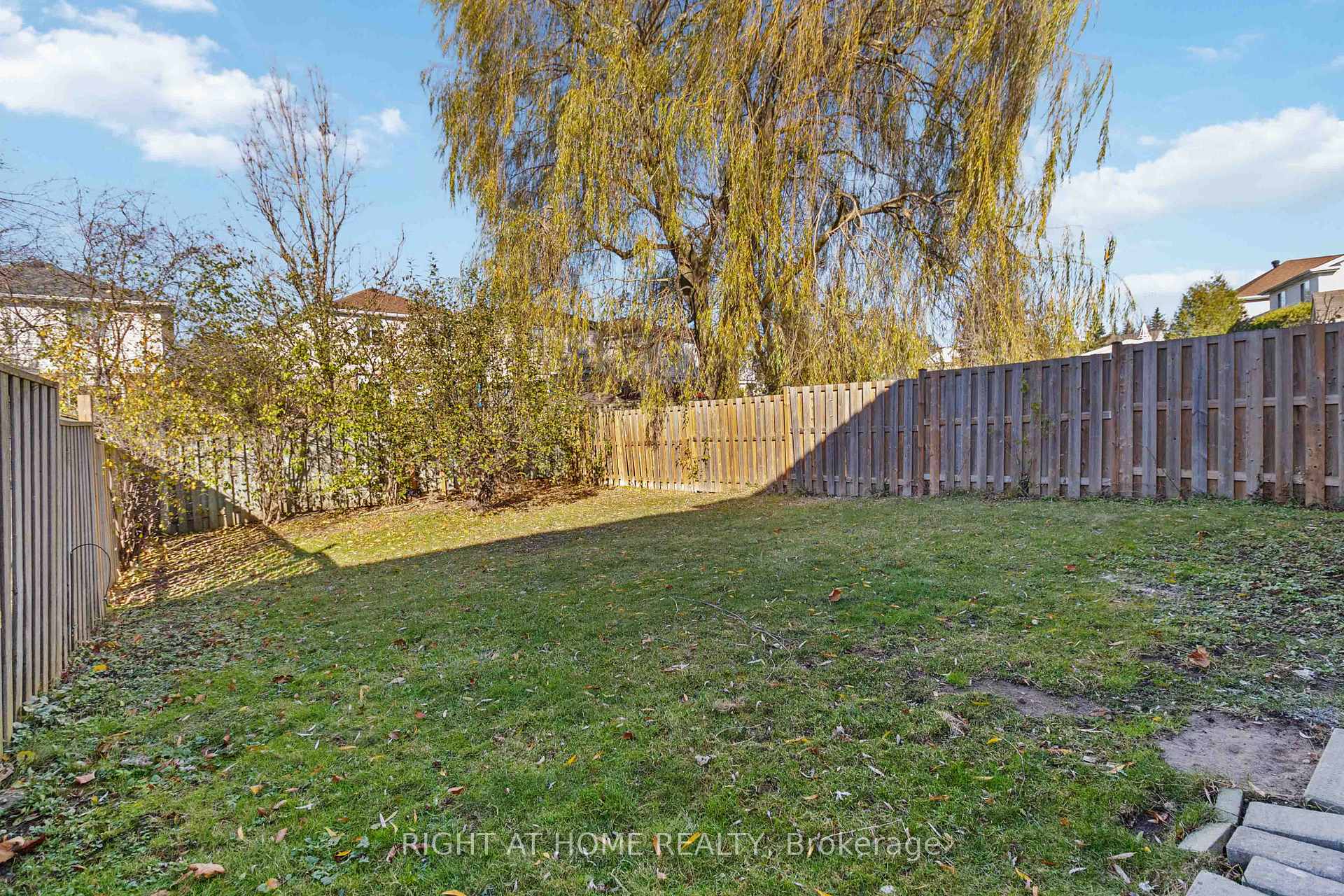 Photo 38 of 11 Southcreek Trail, Guelph, Kortright West — HOMEH