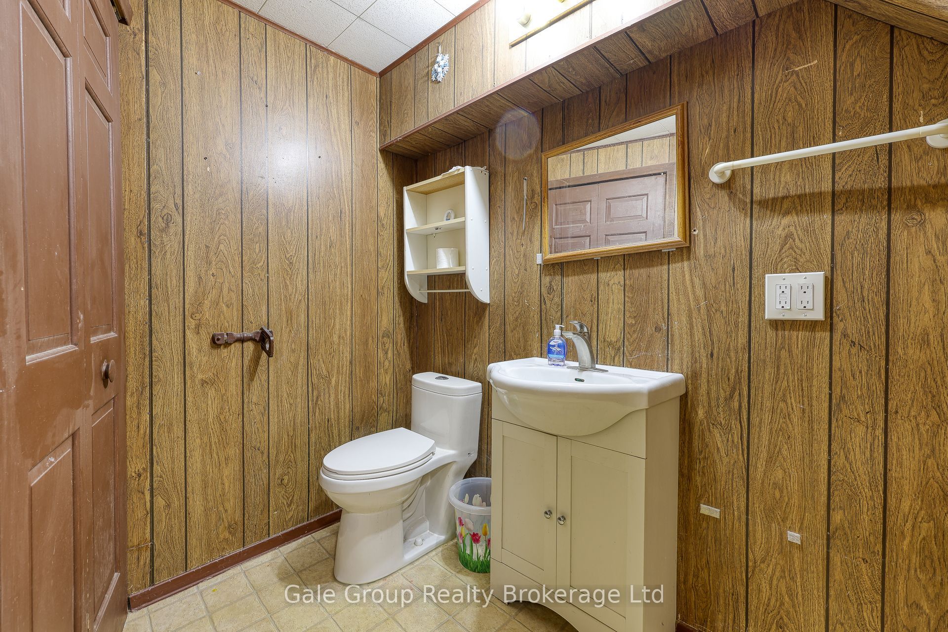 Photo 63 of 235 Huntingdon Crescent, Waterloo — HOMEH
