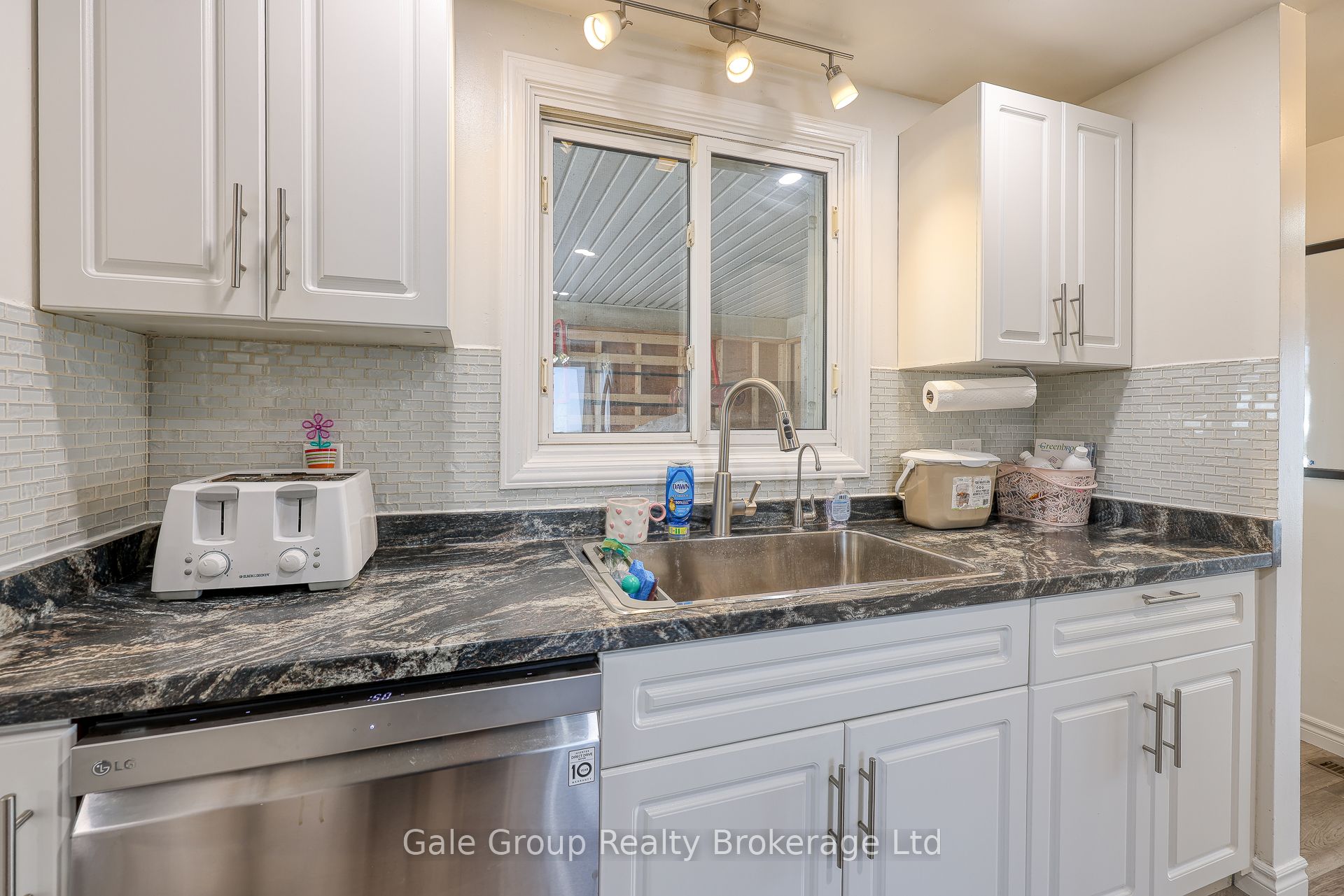 Photo 51 of 235 Huntingdon Crescent, Waterloo — HOMEH