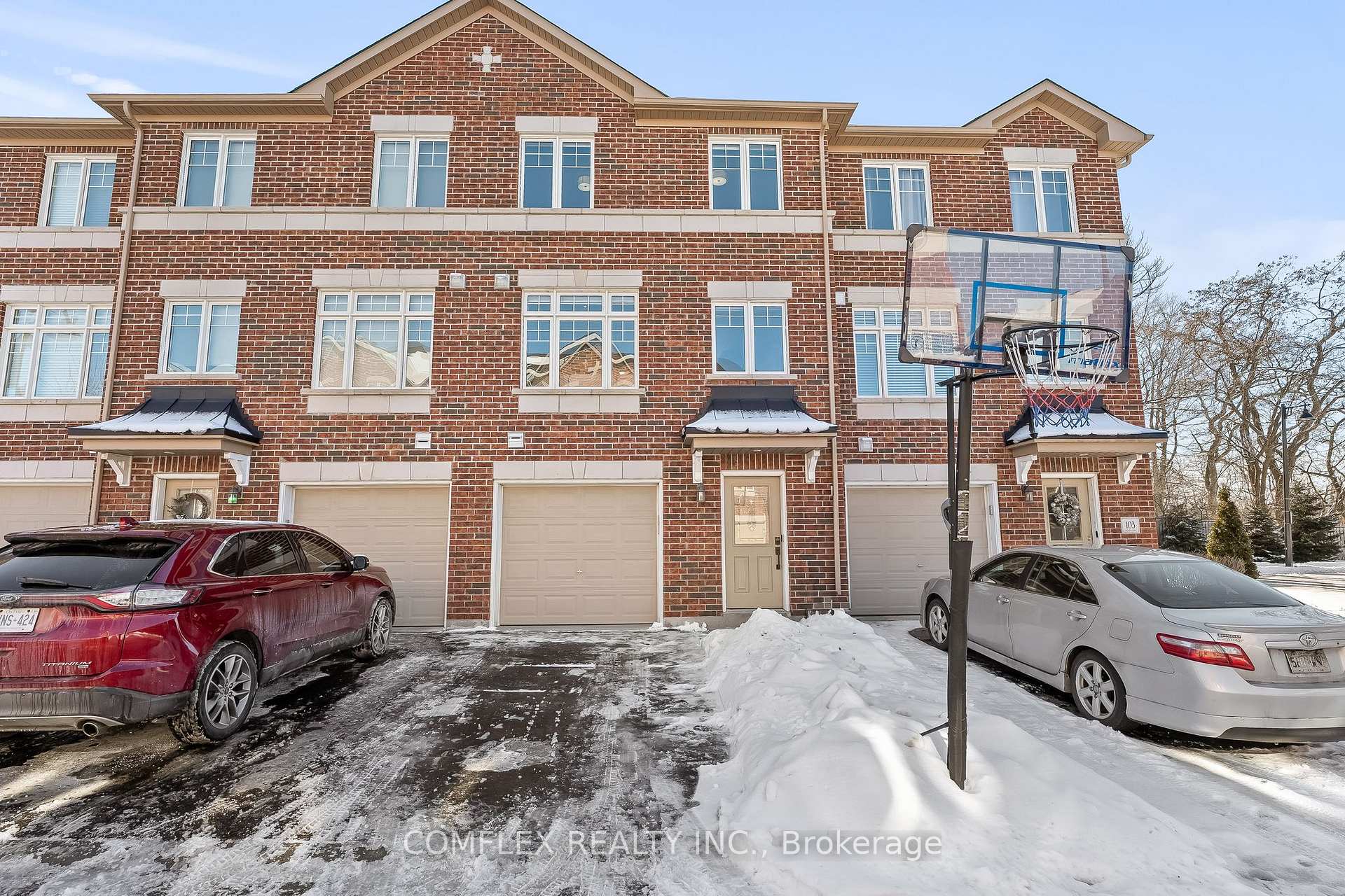 Front of 101 Markham Trail