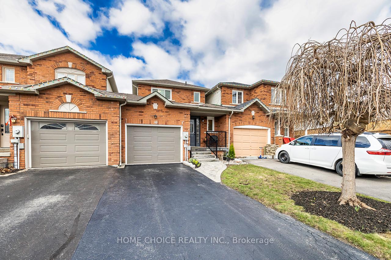 Photo 1 of 40 Somerscales Drive, Clarington, Bowmanville — HOMEH