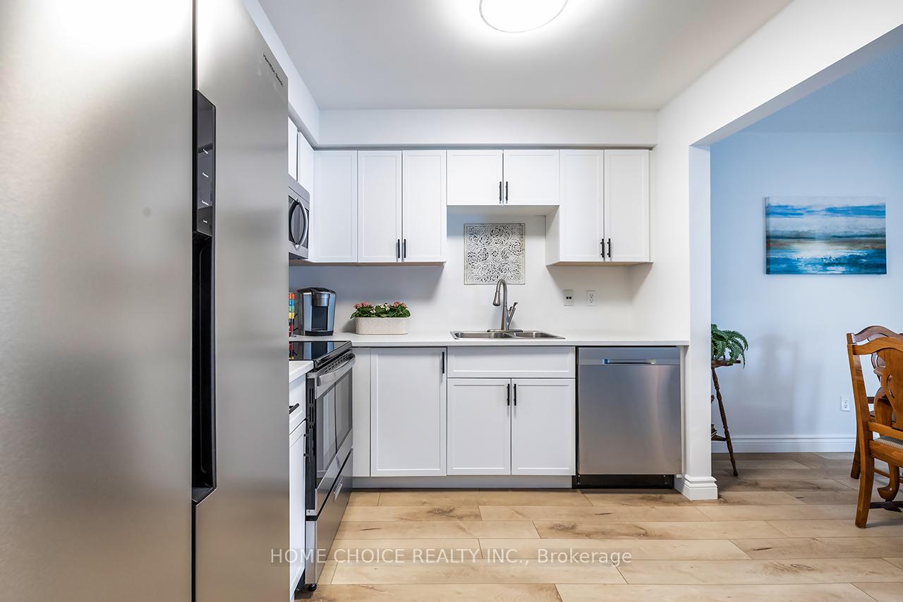 Photo 6 of 40 Somerscales Drive, Clarington, Bowmanville — HOMEH