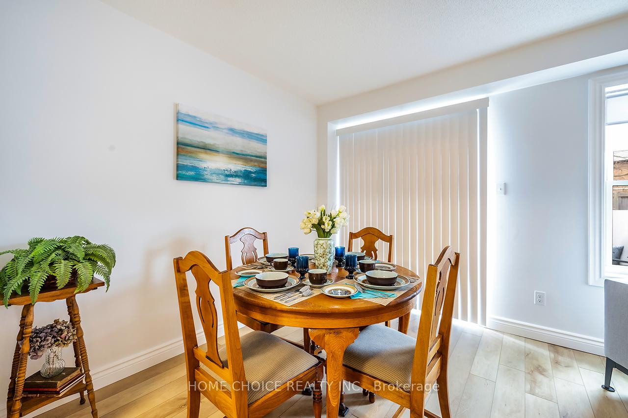 Photo 8 of 40 Somerscales Drive, Clarington, Bowmanville — HOMEH