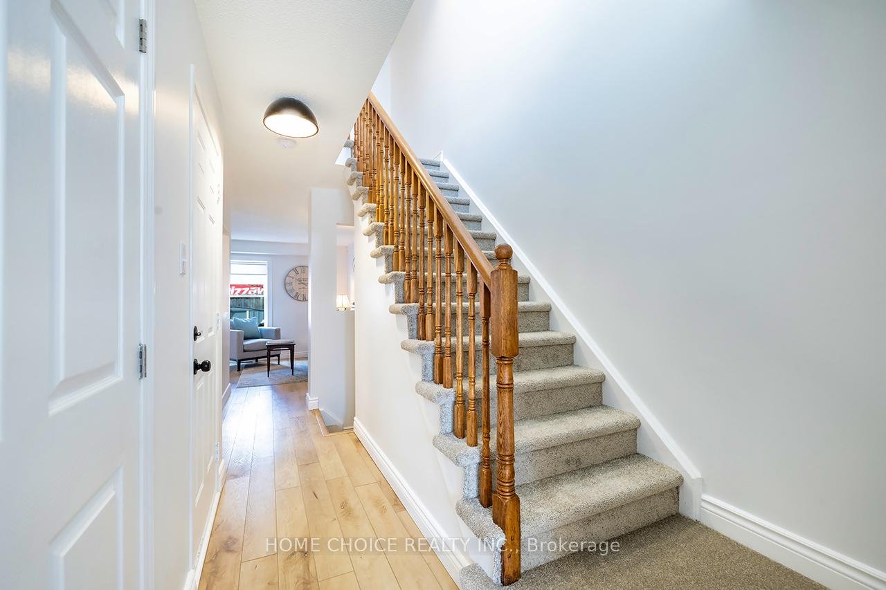 Photo 14 of 40 Somerscales Drive, Clarington, Bowmanville — HOMEH