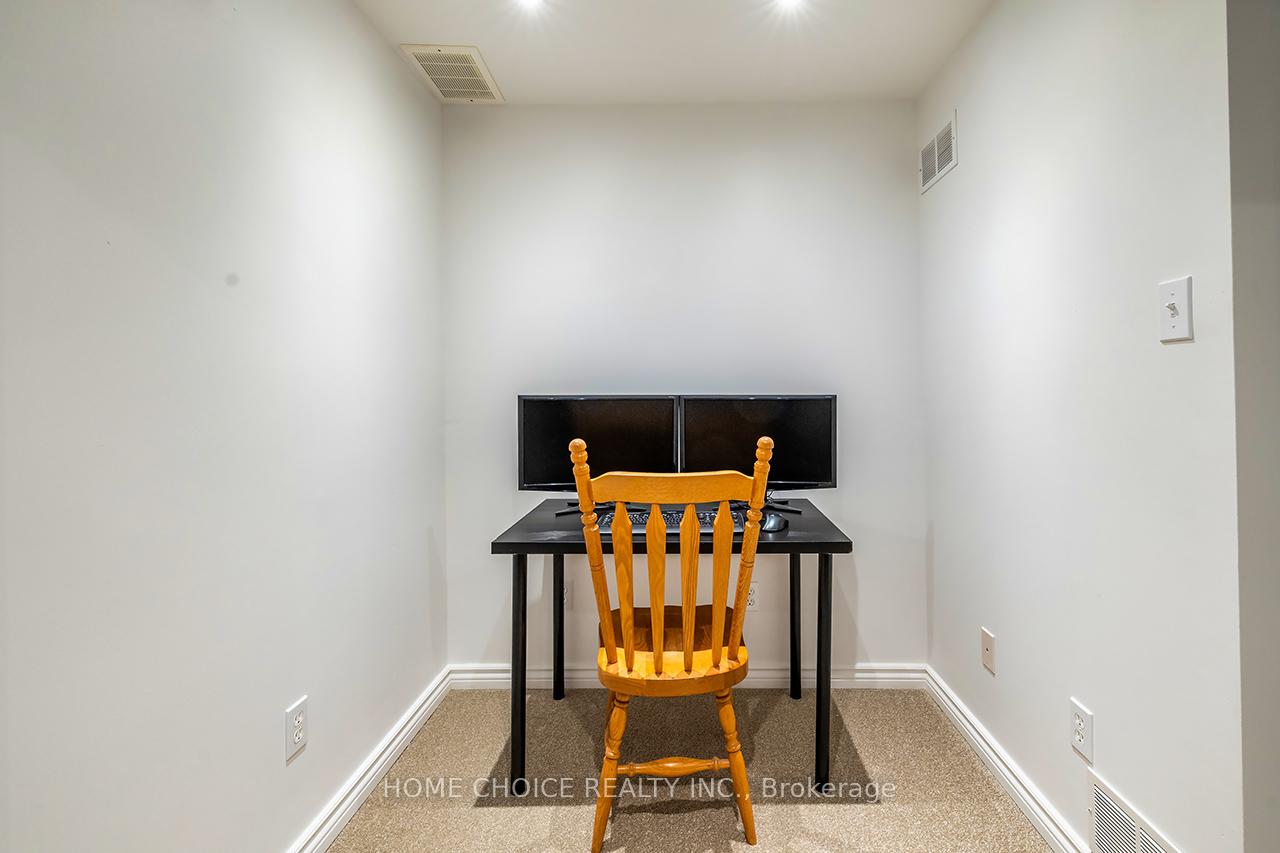 Photo 28 of 40 Somerscales Drive, Clarington, Bowmanville — HOMEH