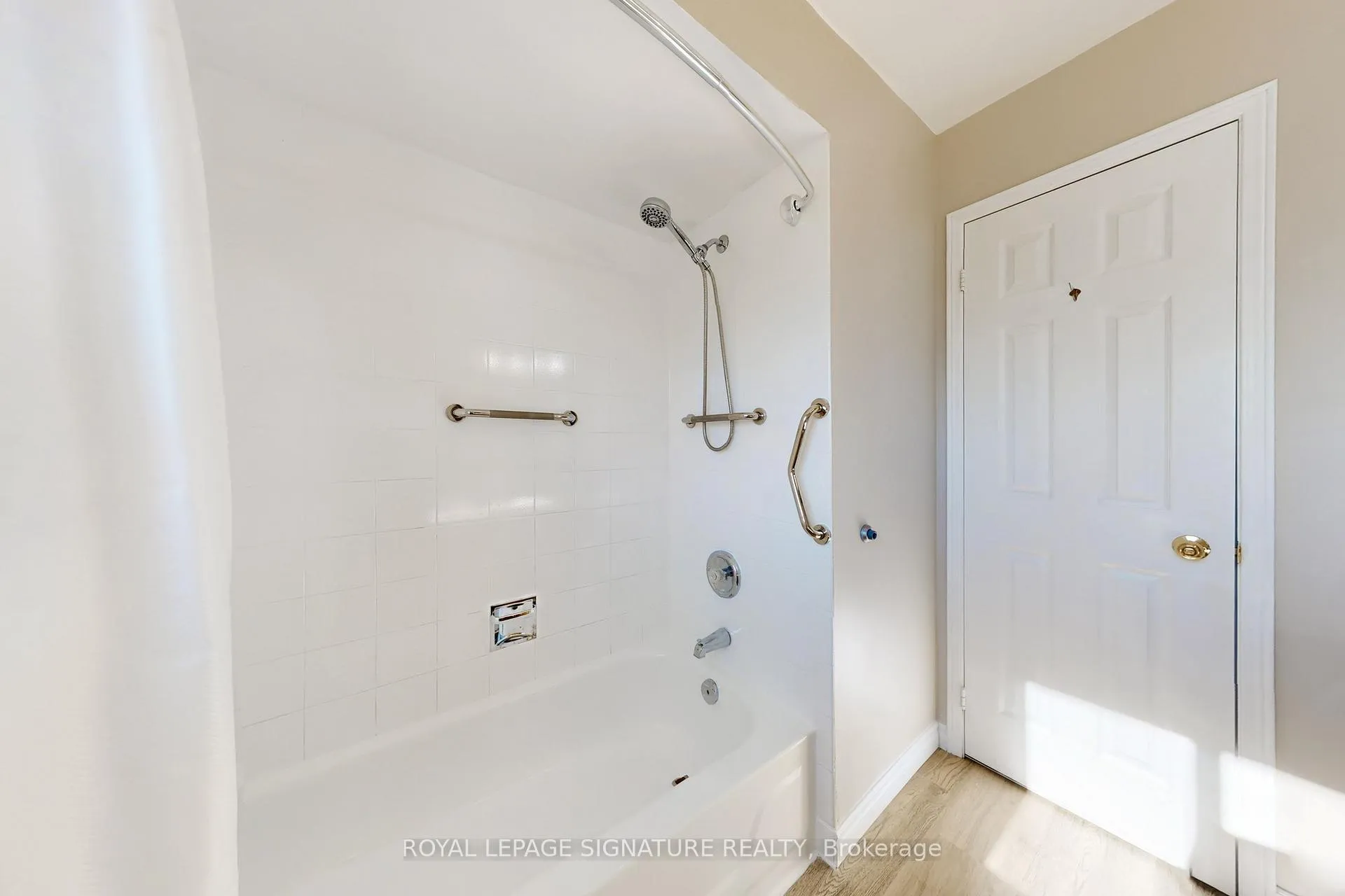 Photo 25 of 22 Winter Court, Whitby, Blue Grass Meadows — HOMEH