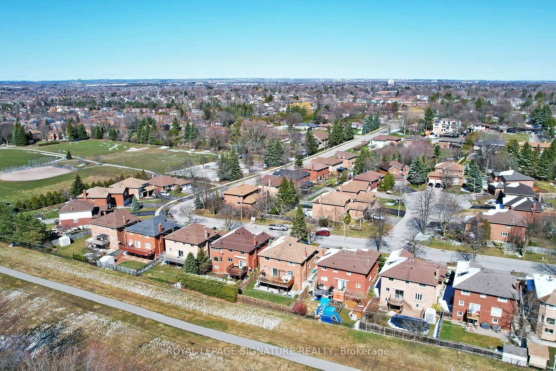 Photo 34 of 22 Winter Court, Whitby, Blue Grass Meadows — HOMEH