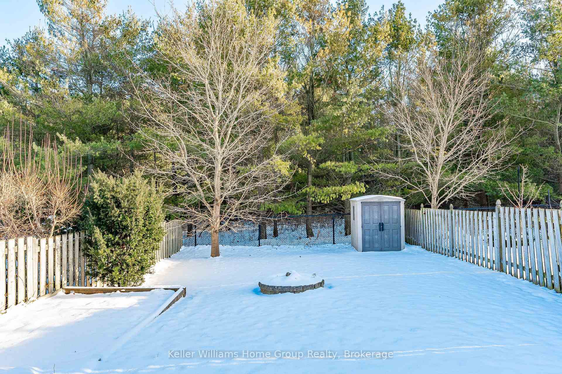 Photo 3 of 52 Carrington Place, Guelph, Kortright West — HOMEH