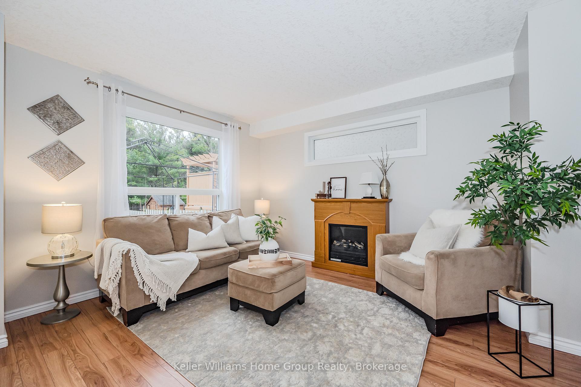 Photo 7 of 52 Carrington Place, Guelph, Kortright West — HOMEH