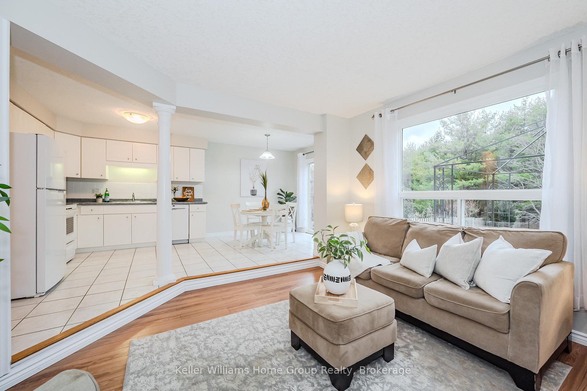 Photo 9 of 52 Carrington Place, Guelph, Kortright West — HOMEH
