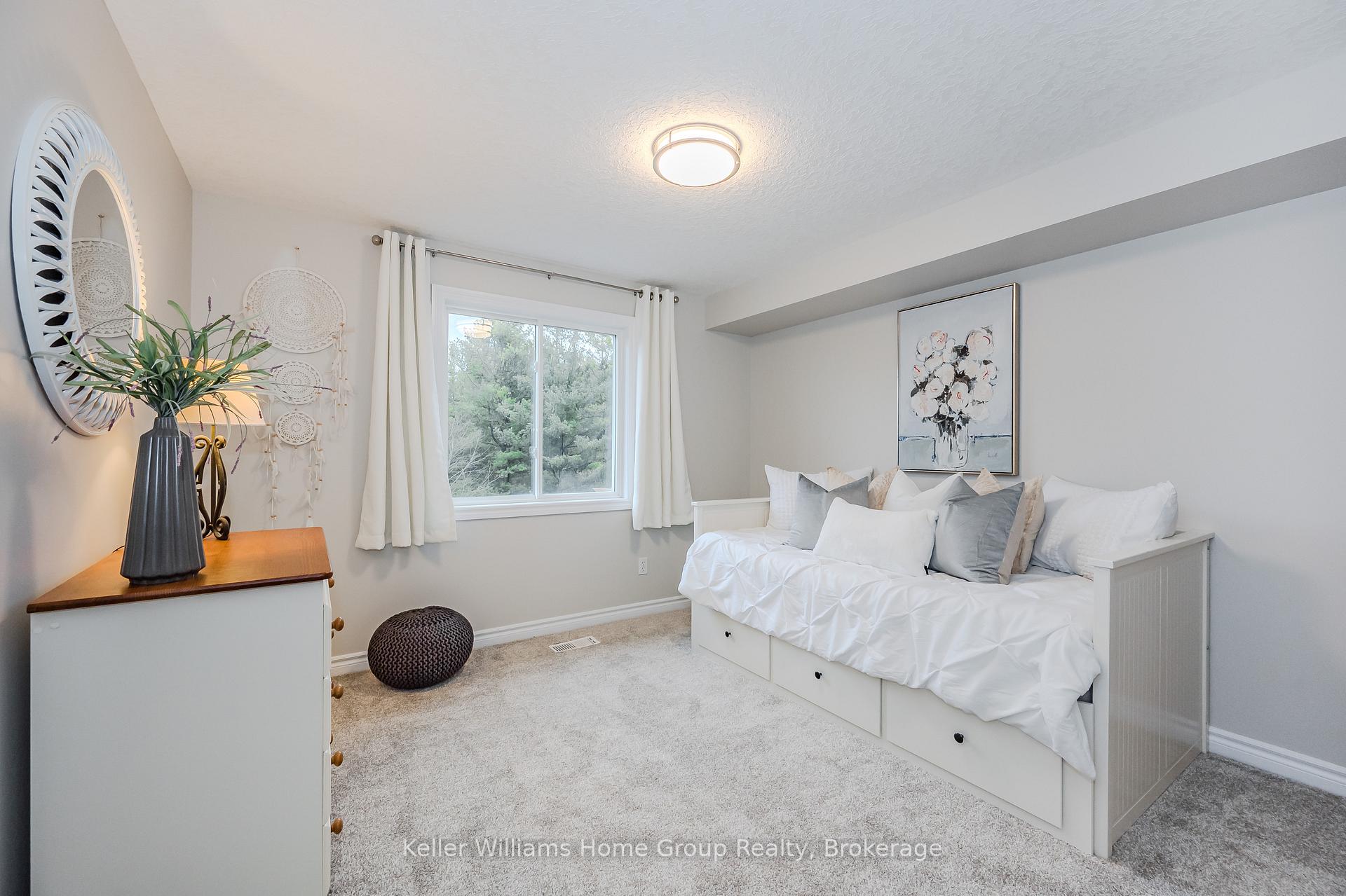 Photo 20 of 52 Carrington Place, Guelph, Kortright West — HOMEH