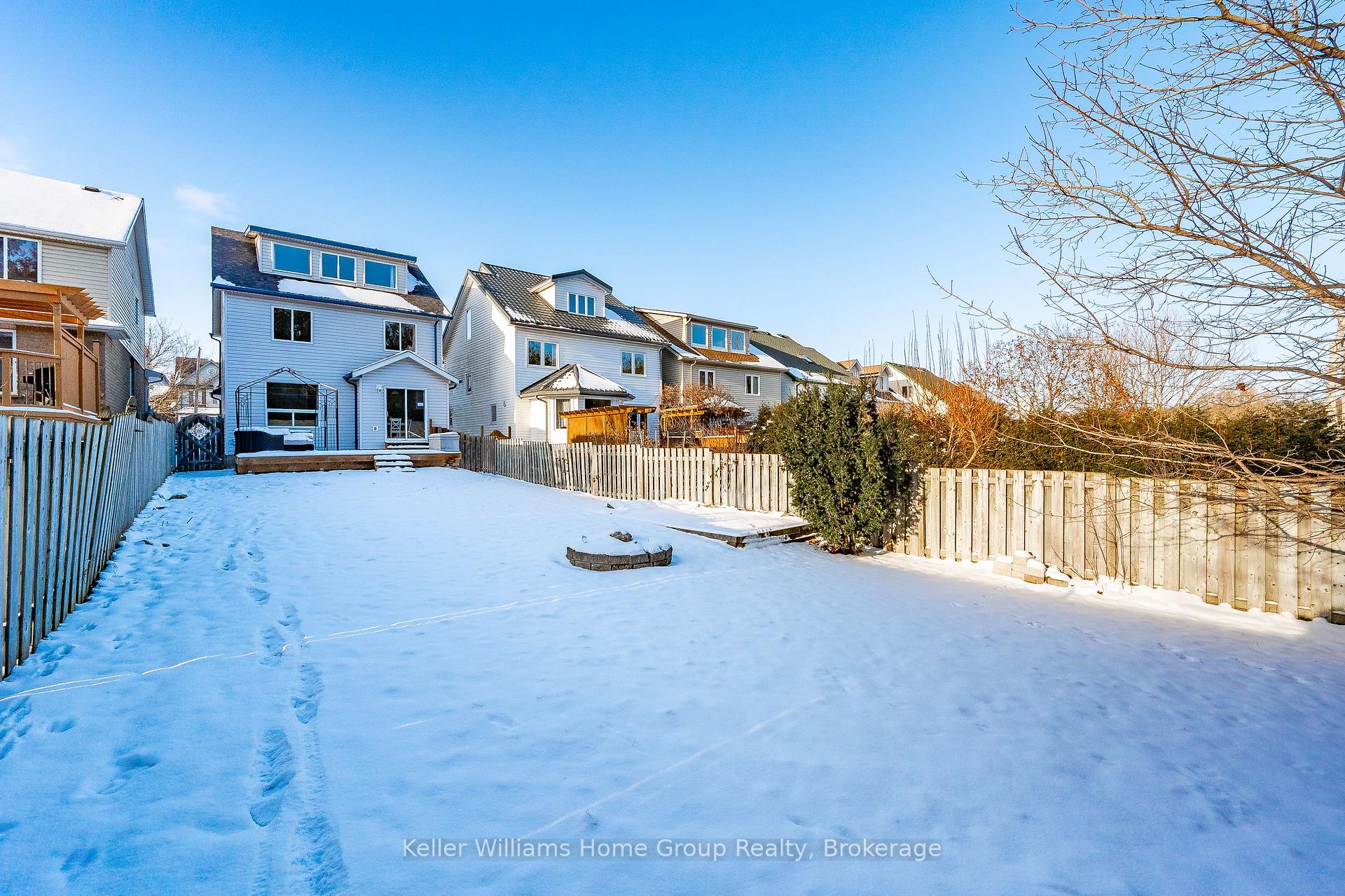 Photo 32 of 52 Carrington Place, Guelph, Kortright West — HOMEH