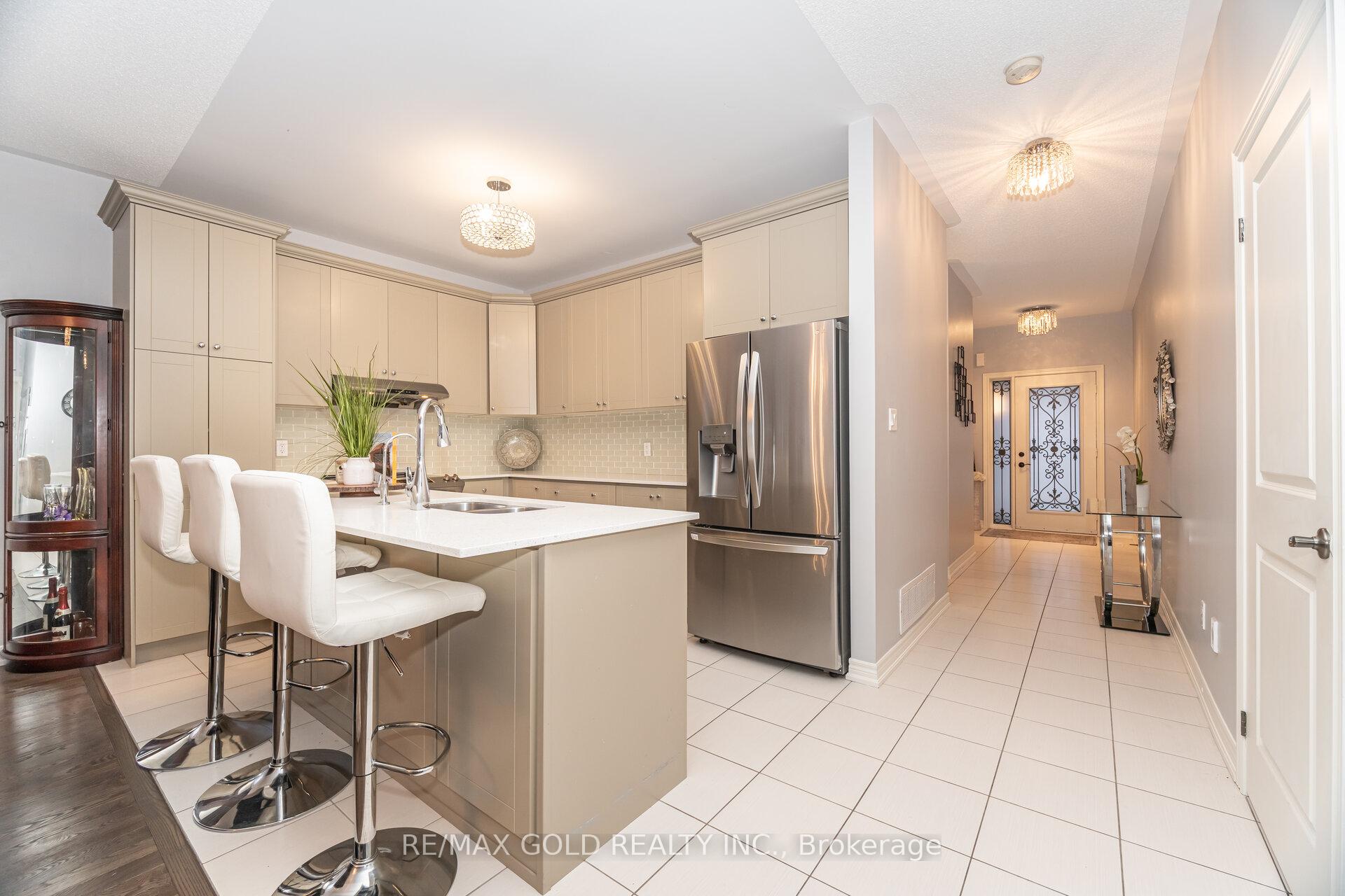 Photo 9 of Unit 15*, 30 Muzzo Drive, Brampton, Sandringham-Wellington — HOMEH