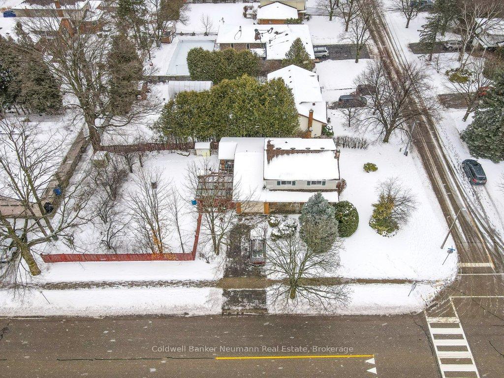 Photo 2 of 18 Rickson Avenue, Guelph, Kortright West — HOMEH