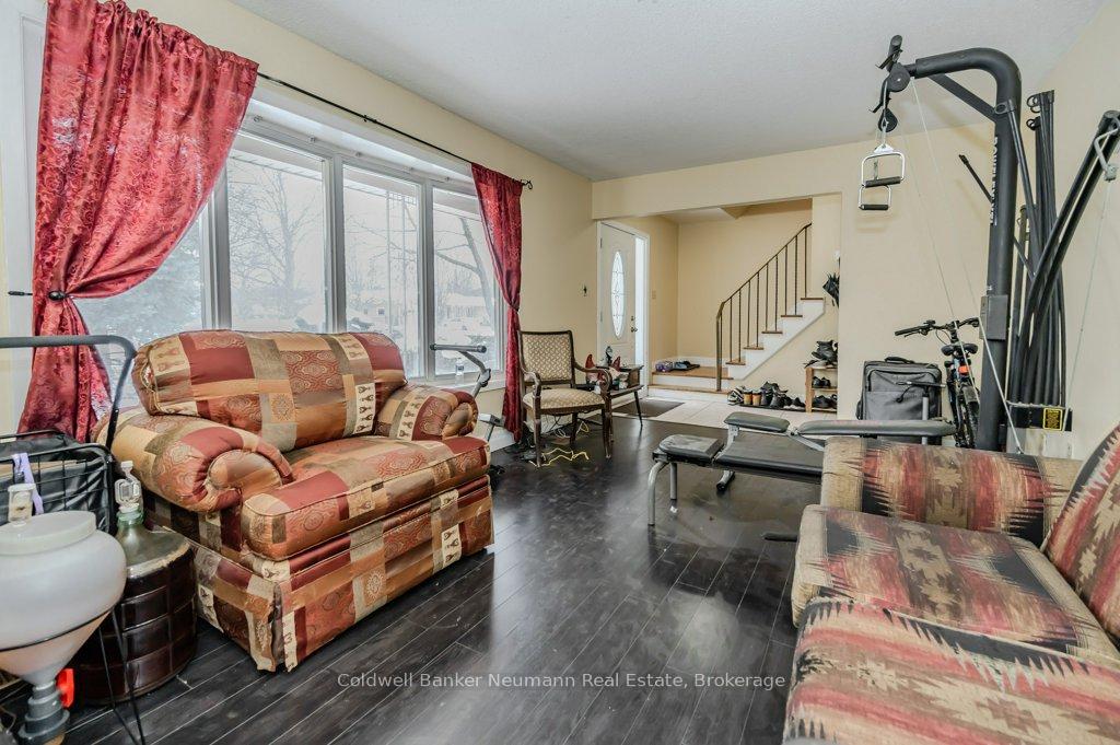 Photo 6 of 18 Rickson Avenue, Guelph, Kortright West — HOMEH