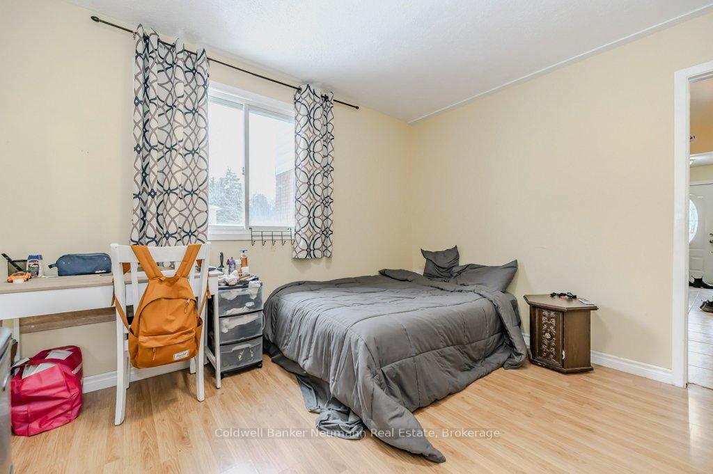 Photo 11 of 18 Rickson Avenue, Guelph, Kortright West — HOMEH