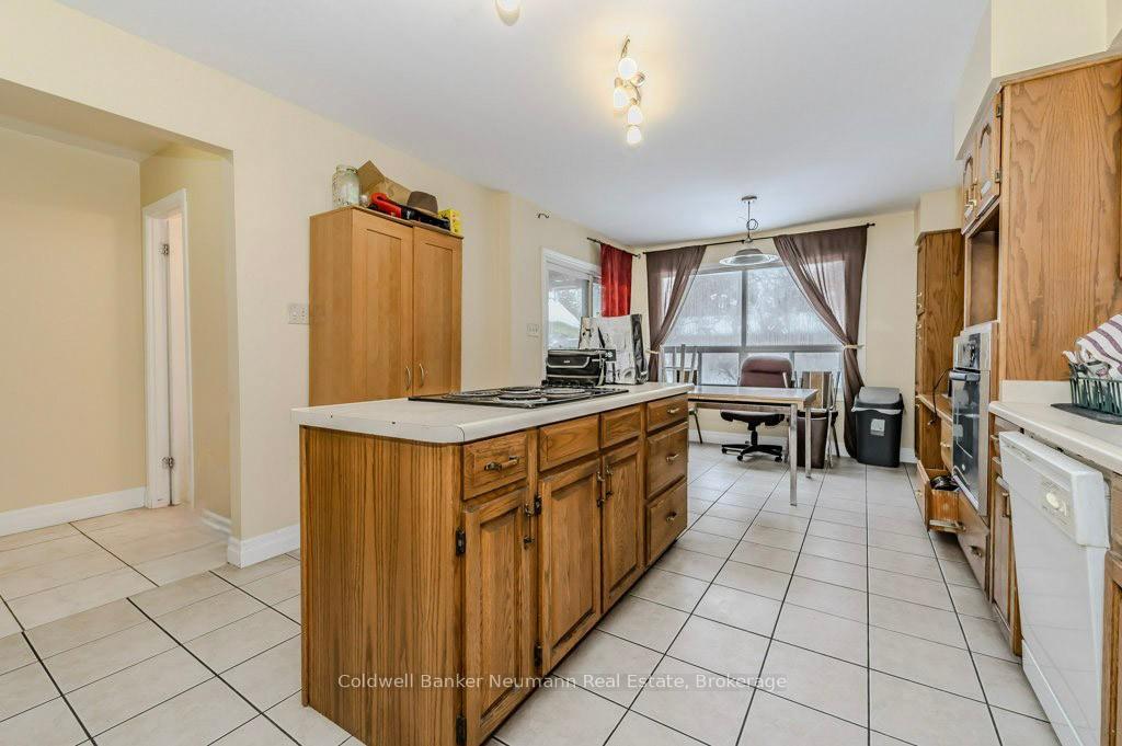 Photo 13 of 18 Rickson Avenue, Guelph, Kortright West — HOMEH