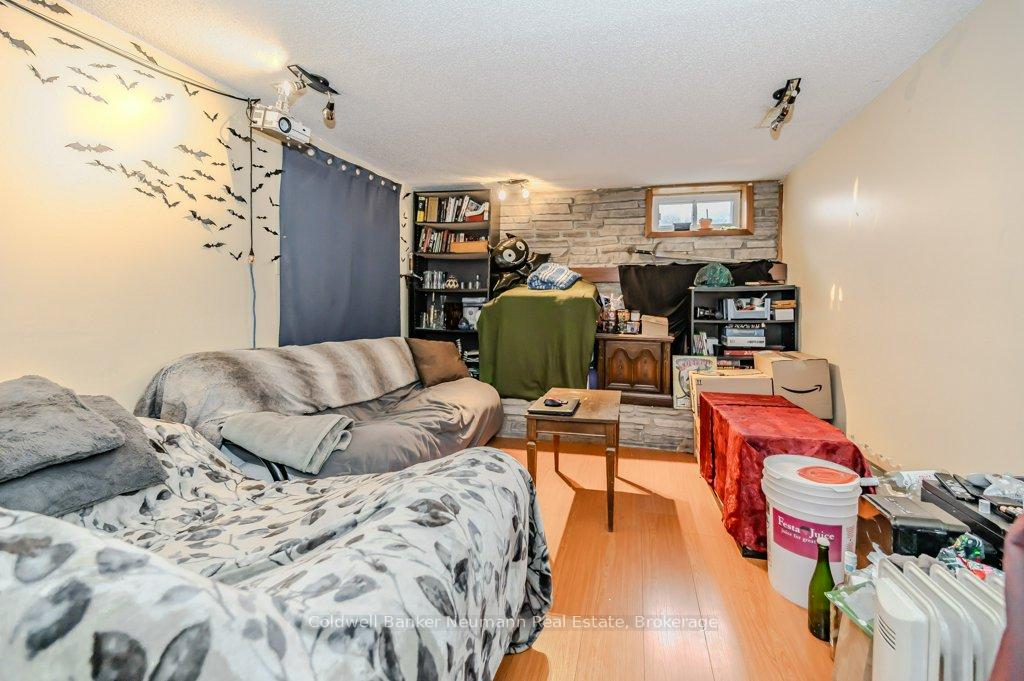 Photo 22 of 18 Rickson Avenue, Guelph, Kortright West — HOMEH