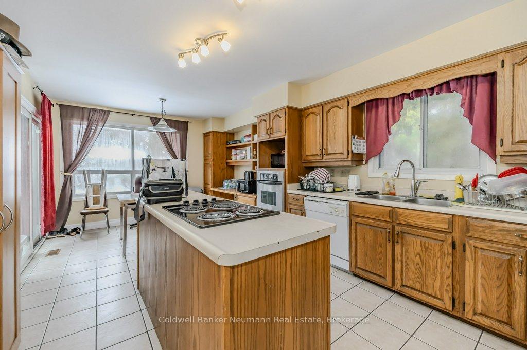 Photo 27 of 18 Rickson Avenue, Guelph, Kortright West — HOMEH
