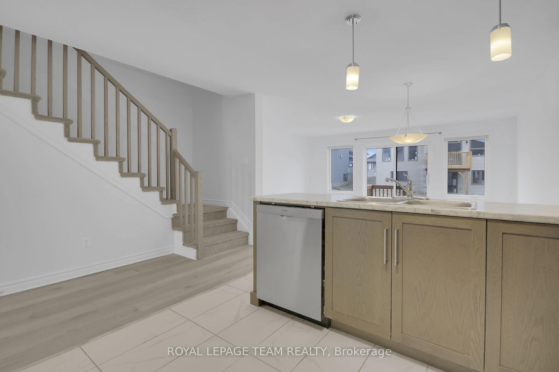 Photo 10 of 44 Griffith Way, Carleton Place — HOMEH