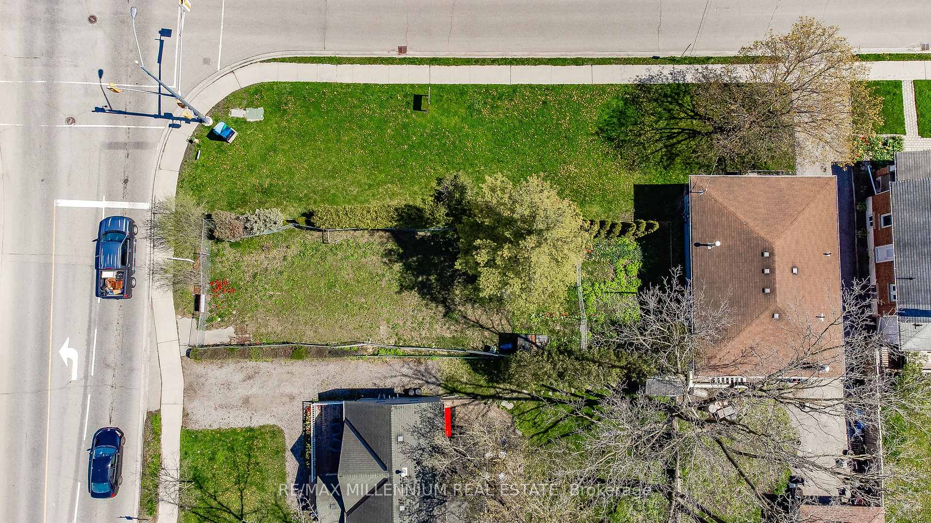 Photo 10 of 239 Elizabeth Street, Guelph, St. Patrick's Ward — HOMEH