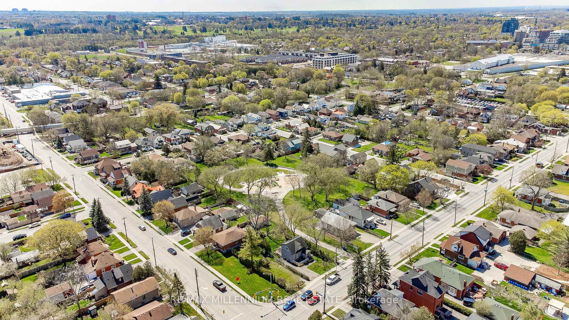 Photo 12 of 239 Elizabeth Street, Guelph, St. Patrick's Ward — HOMEH