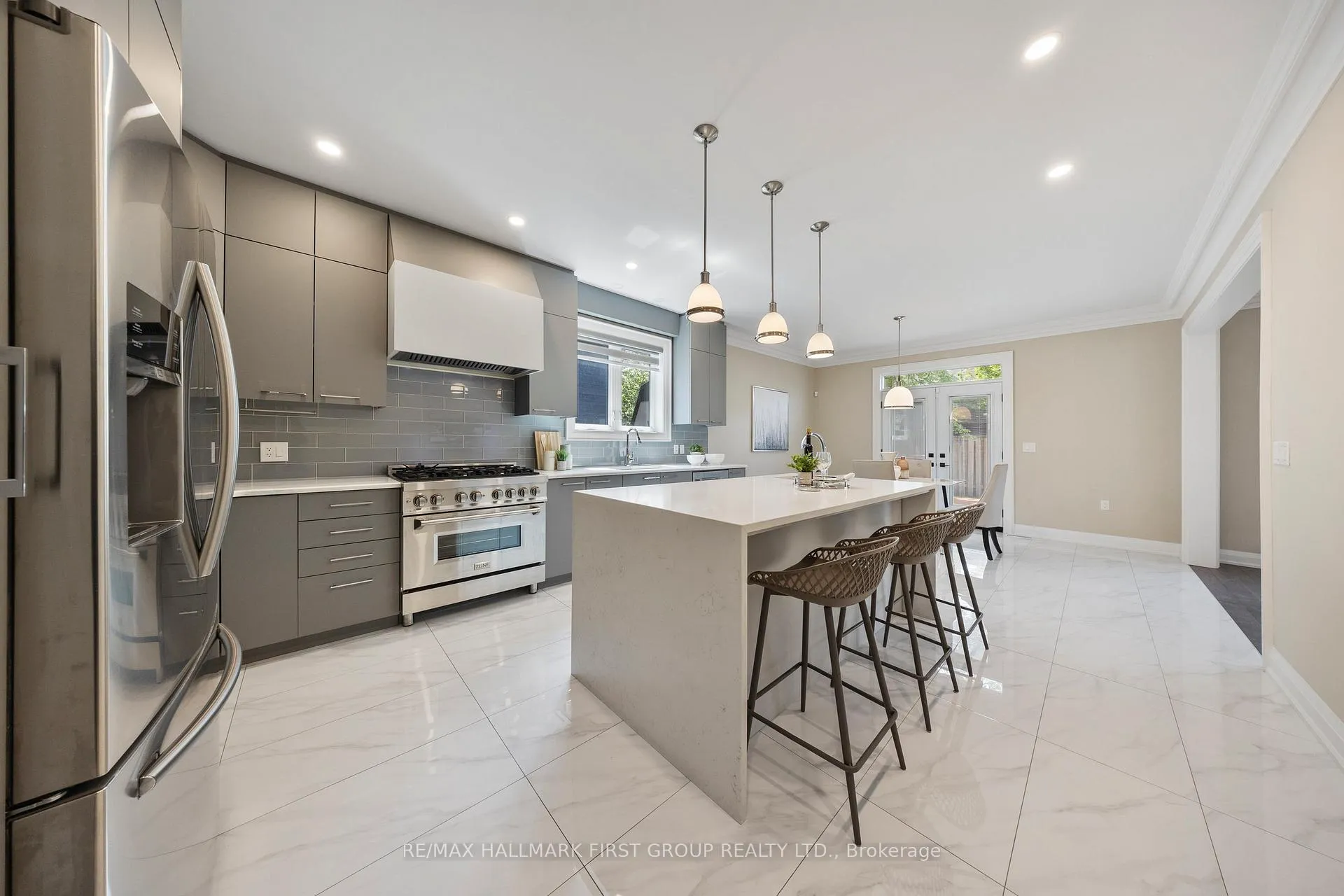 Photo 16 of 732 Hillview Crescent, Pickering, West Shore — HOMEH