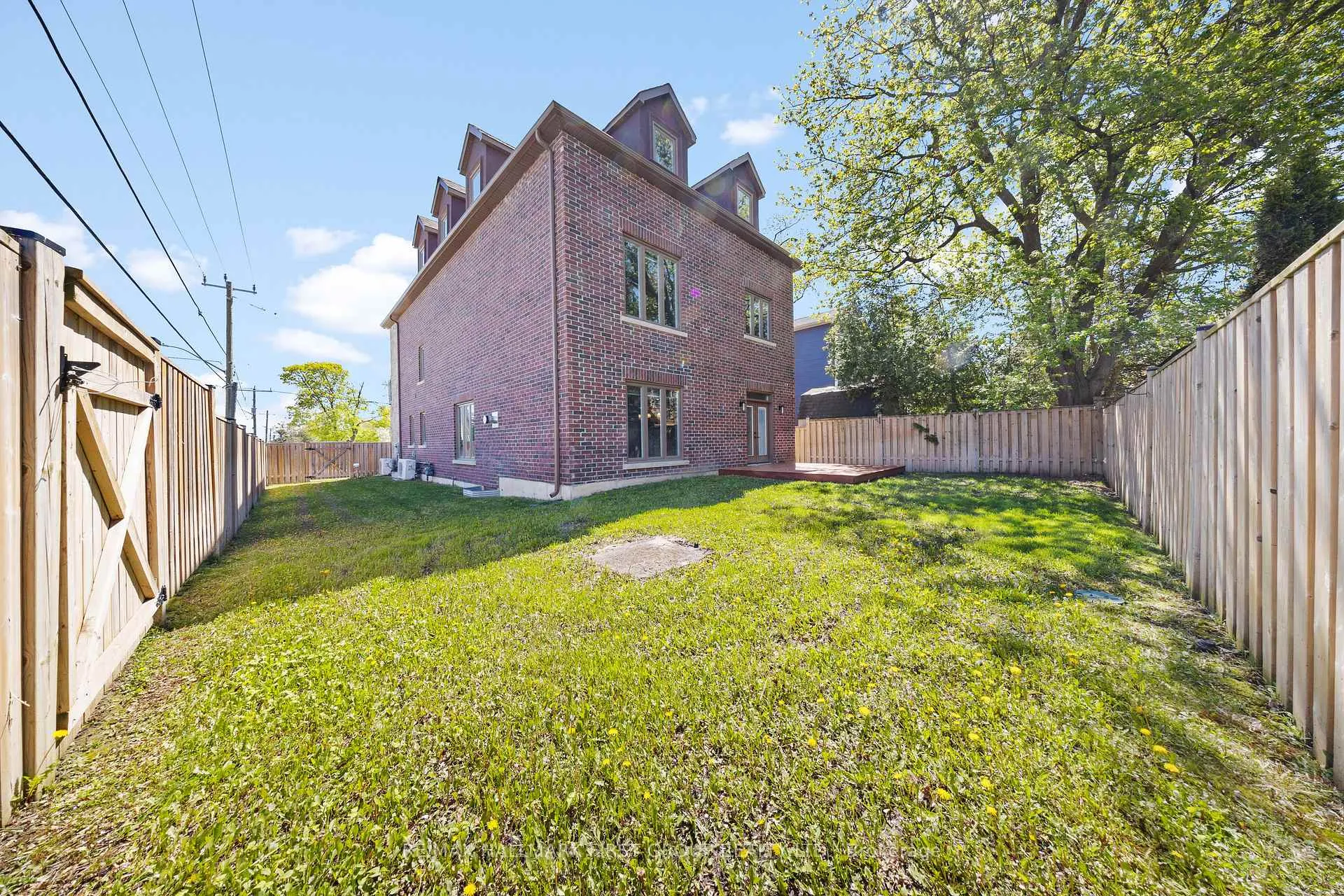 Photo 40 of 732 Hillview Crescent, Pickering, West Shore — HOMEH