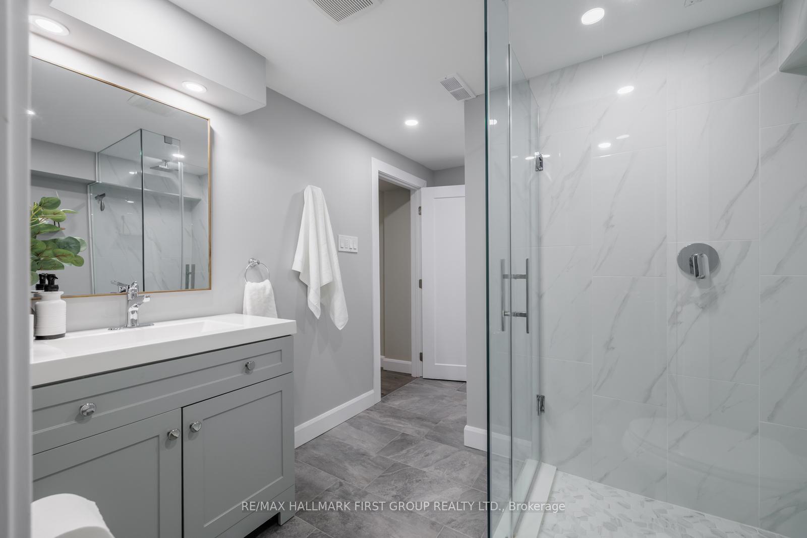 Photo 40 of 64 Bradley Boulevard, Clarington, Rural Clarington — HOMEH